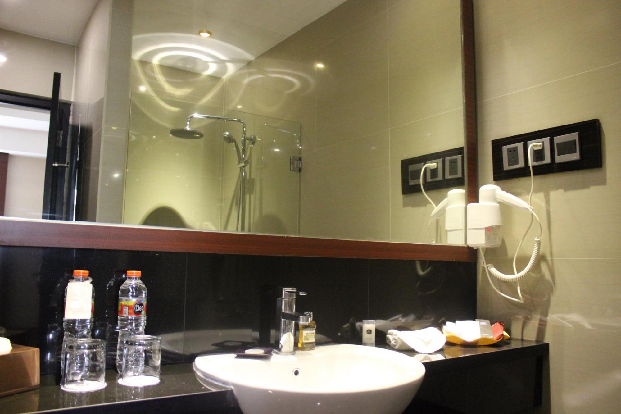 Western Hotel Makassar